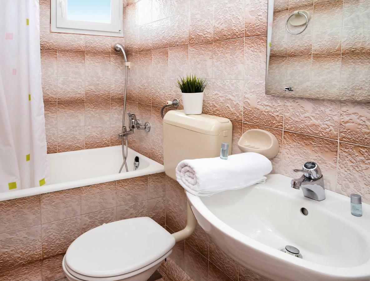 Apartmani Lucica ميميتسا المظهر الخارجي الصورة